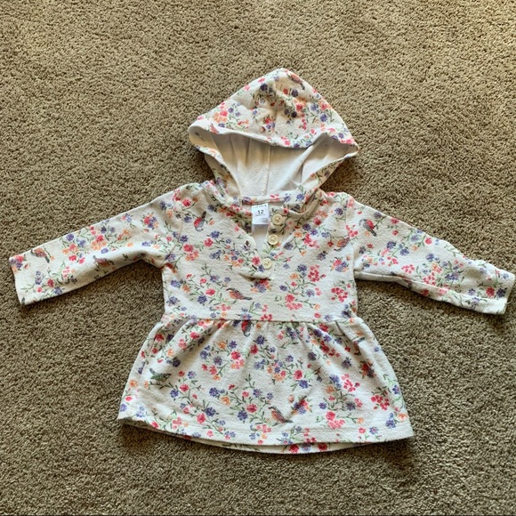 Set of 2 Baby Girls Carters sweatshirts - 12 months - Picture 2 of 7